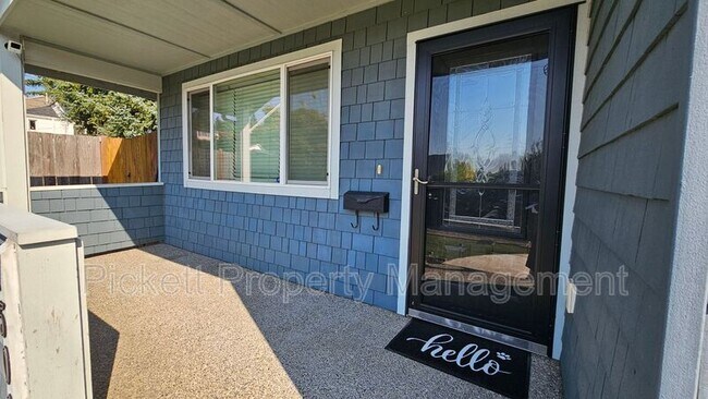 Building Photo - 1506 N Cambrian Ave