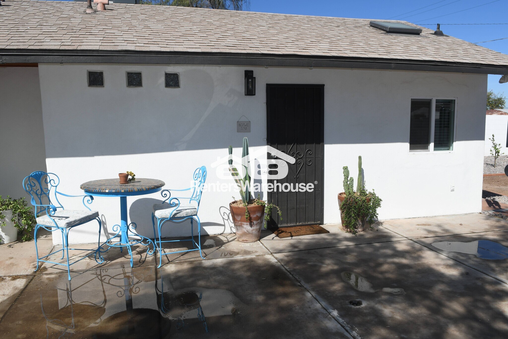 Building Photo - 222 E Southgate Ave