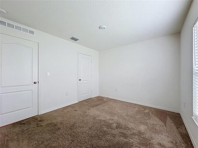 Building Photo - 1407 Hillsborough Way