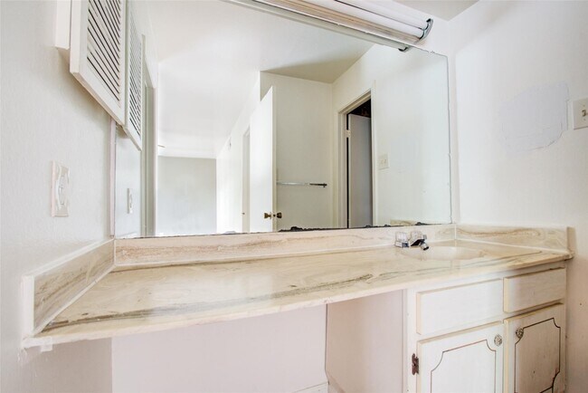 Building Photo - 4124 Belle Park Dr