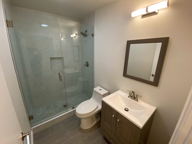 Building Photo - 8415 Beckford Ave