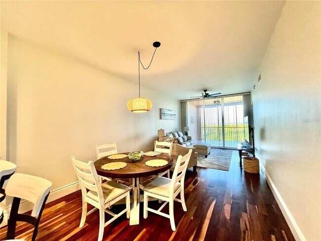 Building Photo - 3191 Matecumbe Key Rd