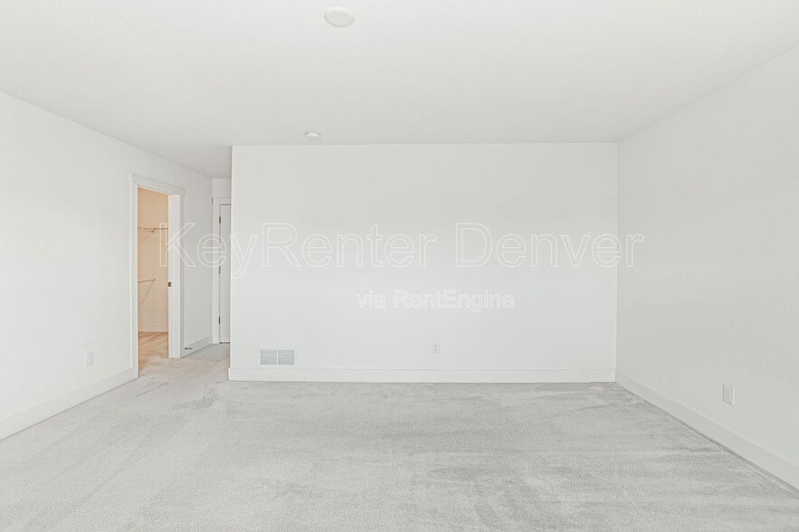 Building Photo - 2349 W 165th Ln