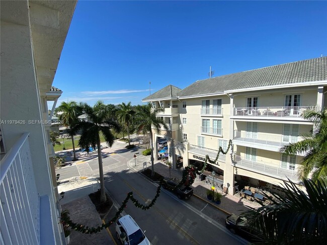 Building Photo - 1200 Town Center Dr