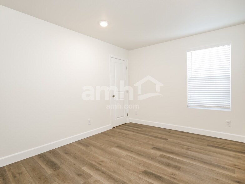 Building Photo - 6451 Intuition Ln
