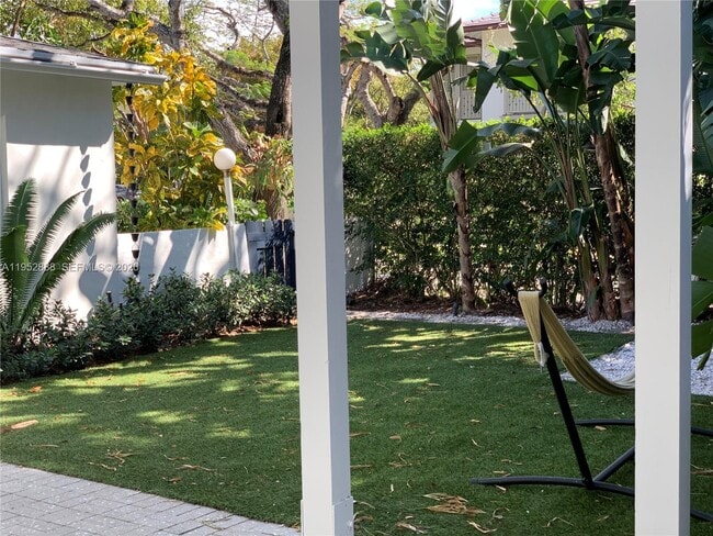 Building Photo - 4218 Braganza Ave