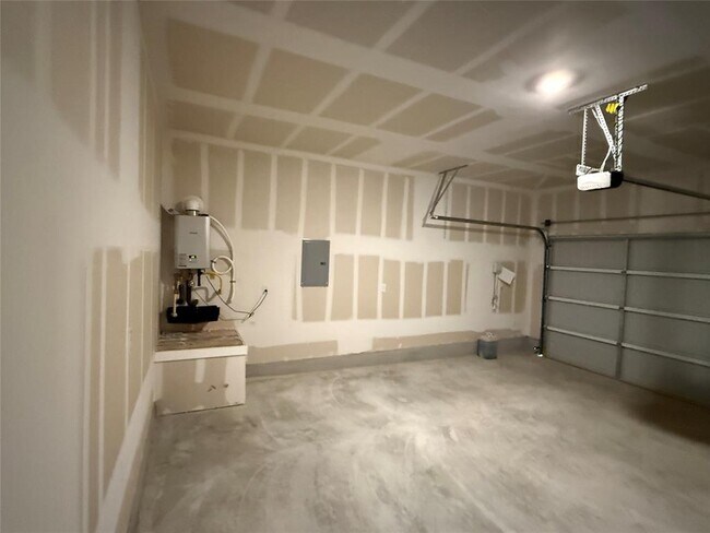 Building Photo - 241 Seabreeze St