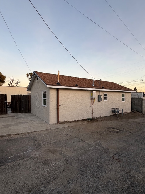 Building Photo - 265 N Campus Ave