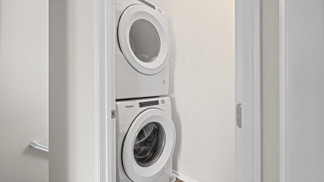 Building Photo - 40509 Melrose Dr