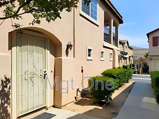 Primary Photo - 15661 Lasselle St