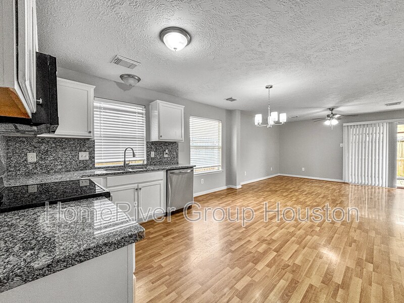 Building Photo - 904 Wilaby Ln