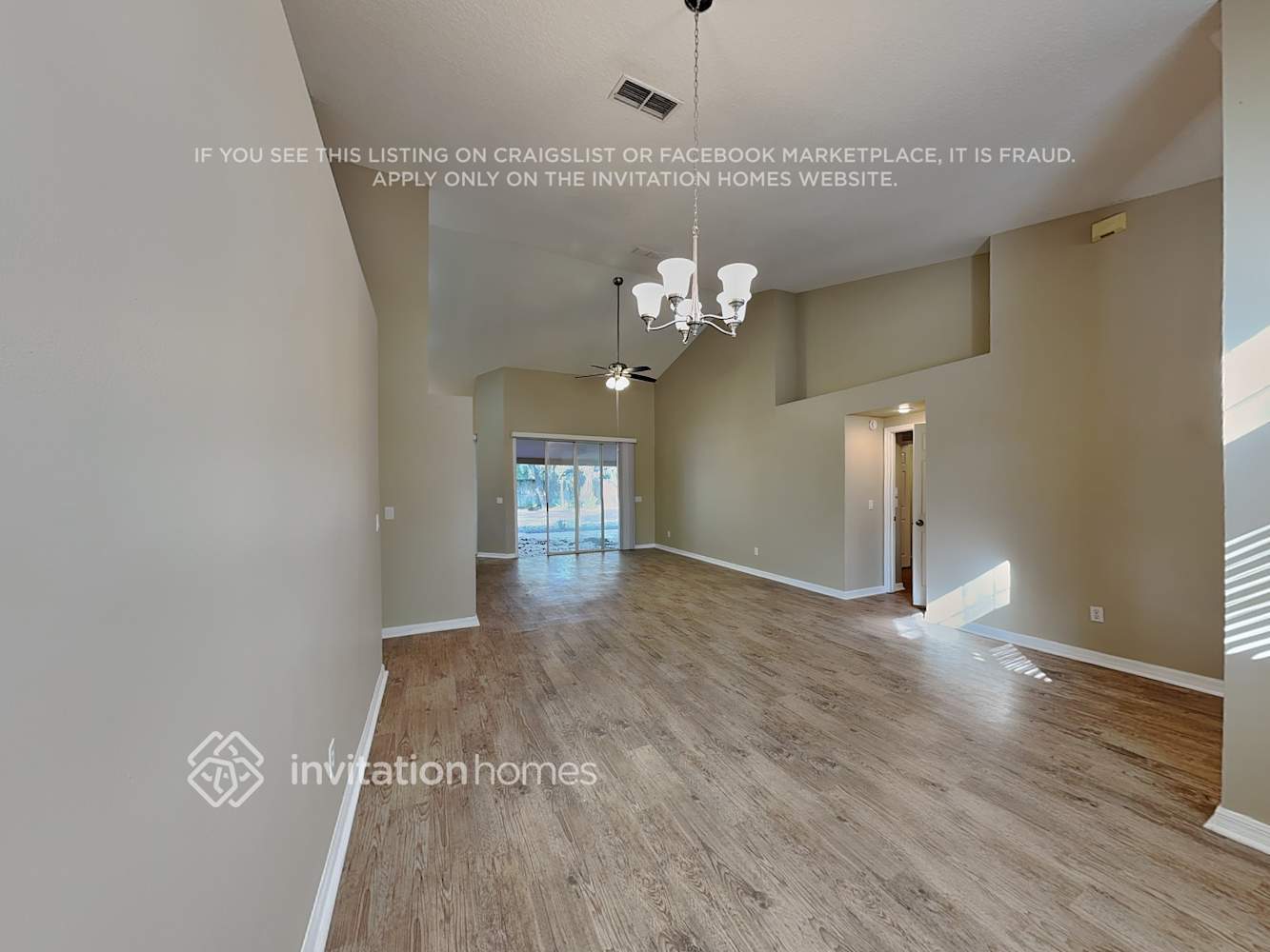 Building Photo - 1688 Sweetwater W Cir