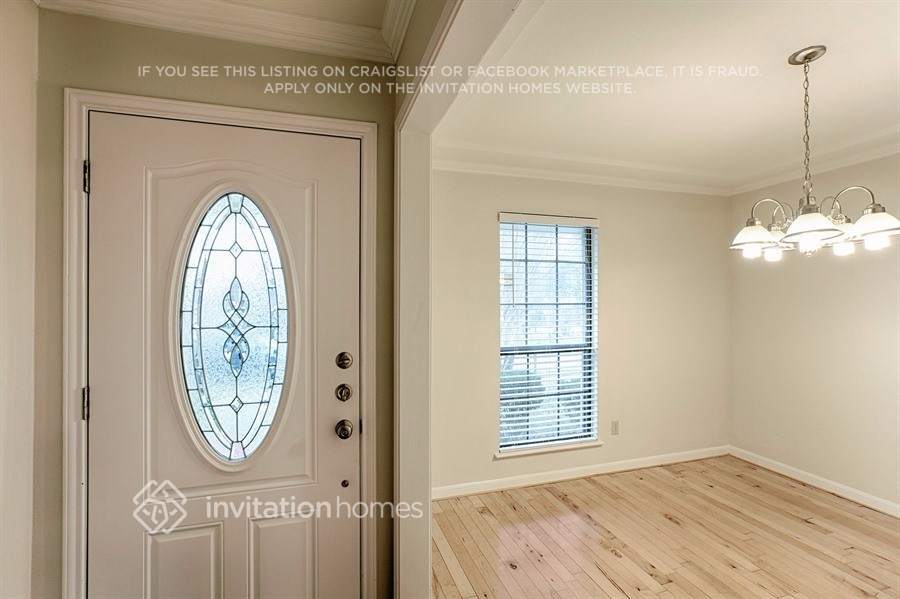 Building Photo - 1720 Brighton Dr
