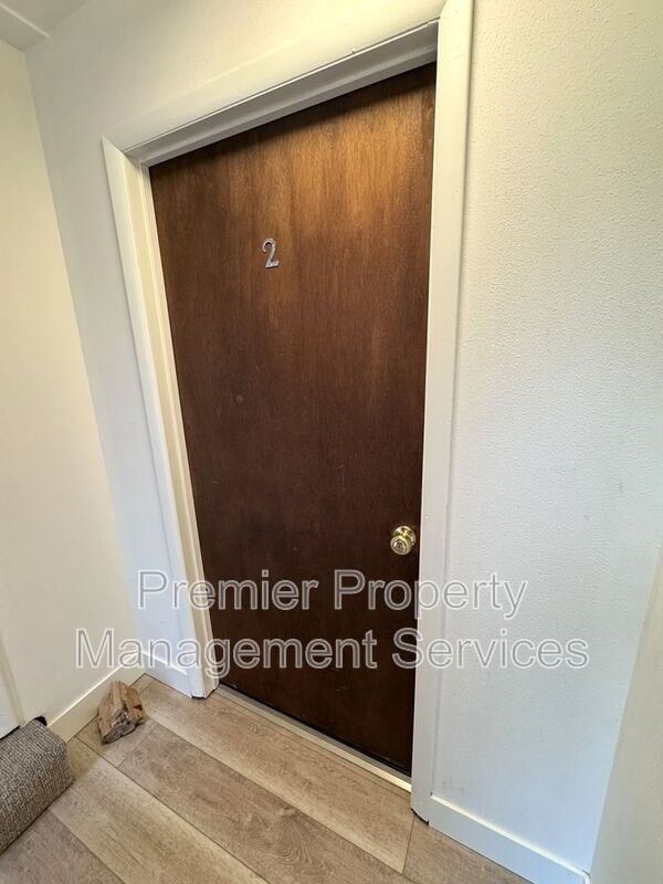 Building Photo - 2607 Glenwood Ln