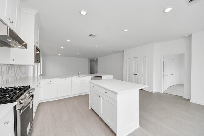 Building Photo - 26903 Zebra Grass Dr