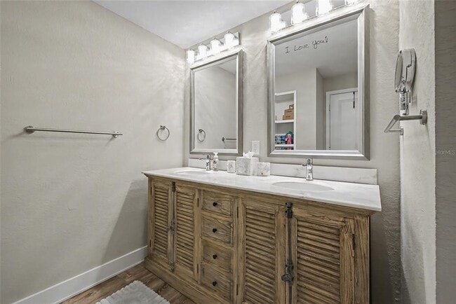 Building Photo - 5408 Eagles Point Cir