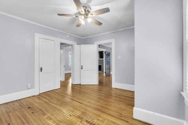 Building Photo - Cozy 2 Bed / 1 Bath Bungalow Near the Blue Ridge Mountains on Nearly 1 Acre $1,595/mo rent