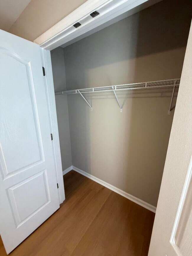 Building Photo - 3288 Sweet Clover Ln