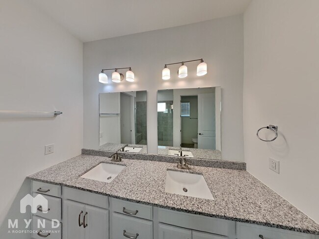 Building Photo - 4607 Kobus Ct.