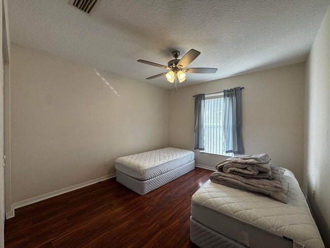 Building Photo - 3/2 in Daytona Beach