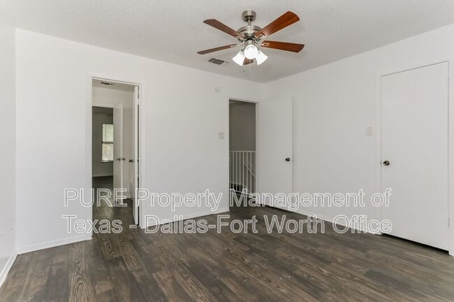Building Photo - 940 Southmoor Dr