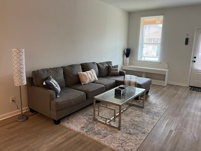 Building Photo - 3939 Hamilton St