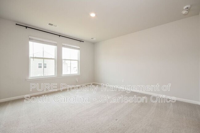 Building Photo - 104 Bay Eddy Ct