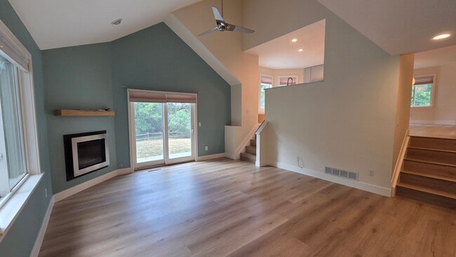 Building Photo - 5977 Scotswood Ct