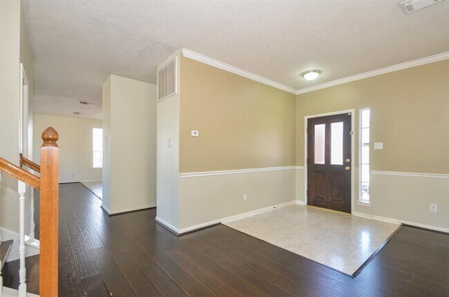 Building Photo - 15002 Turphin Way