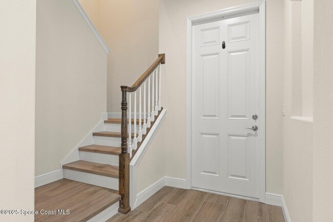 Building Photo - 7065 Primavera Ln