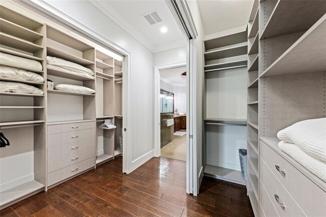 Building Photo - 3029 N Atlantic Blvd