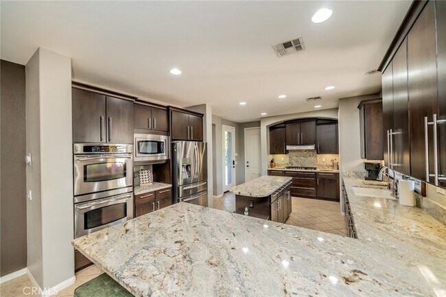 Building Photo - 80592 Apricot Ln
