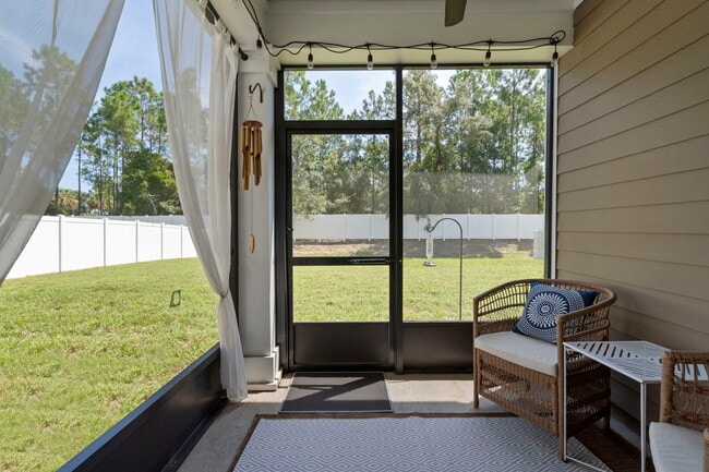 Building Photo - 143 Servia Dr