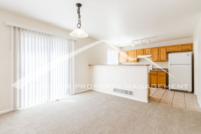 Building Photo - Cozy Home with Two Car Garage and Fenced Back Yard