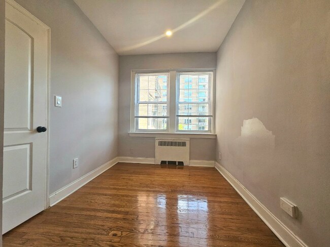 Building Photo - 1 Dewitt Rd