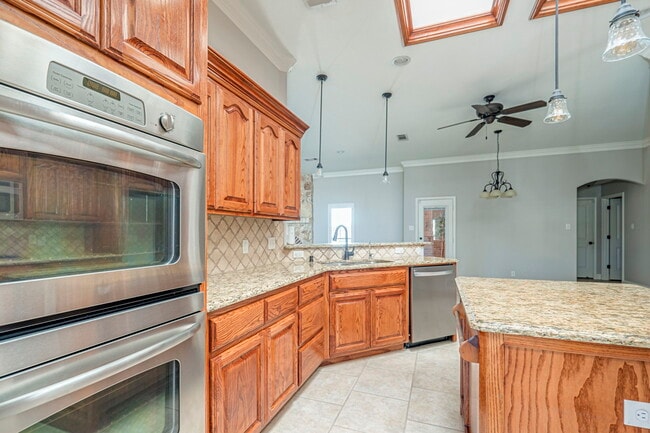 Building Photo - 2903 Savoy Pl