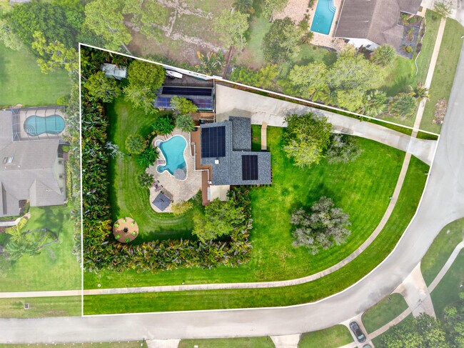 Building Photo - 13074 La Mirada Cir