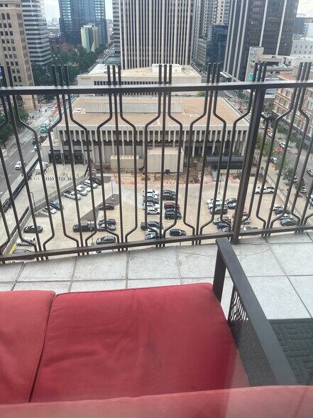 Building Photo - 1020 15th St