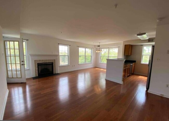Building Photo - Normandy Place #306