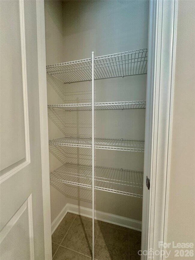 Building Photo - 9650 Liberty Hill Dr