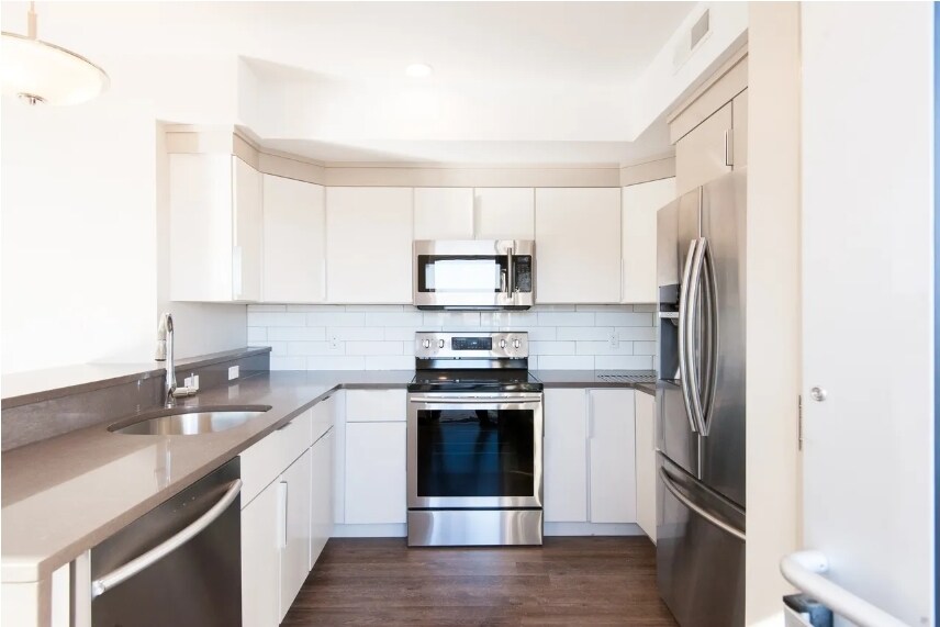 Building Photo - 11 Dorchester St