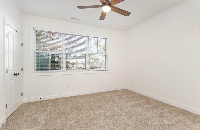 Building Photo - 4801 Gossamer Ln