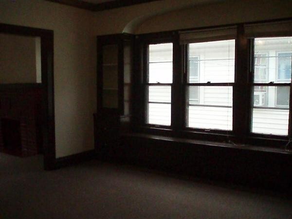 Living room - 2039 Lewis Dr