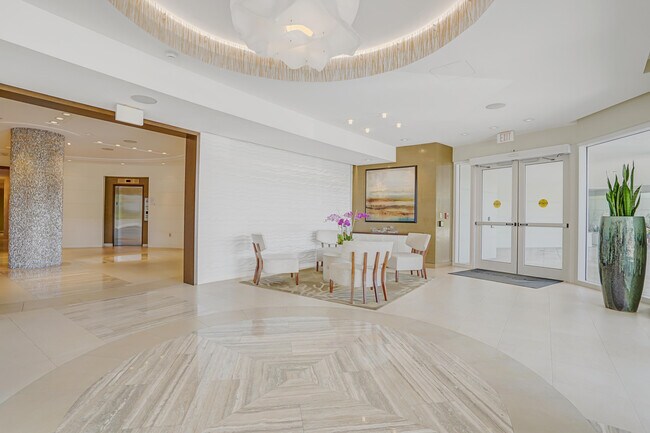 Building Photo - 550 S Ocean Blvd