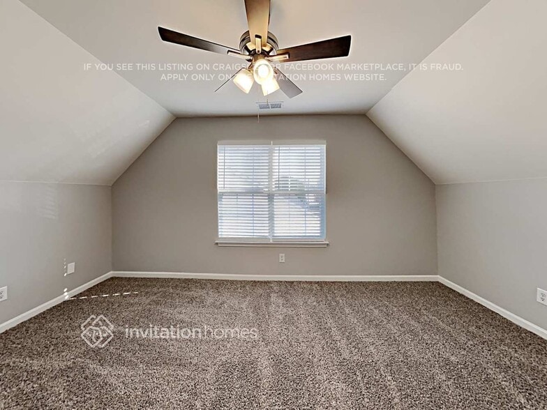 Building Photo - 4815 Asherton Pl NW