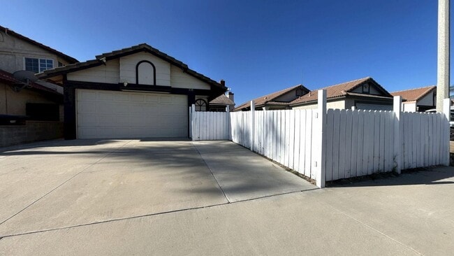 Primary Photo - Charming 2 Bedroom 2 Bath home in Perris!