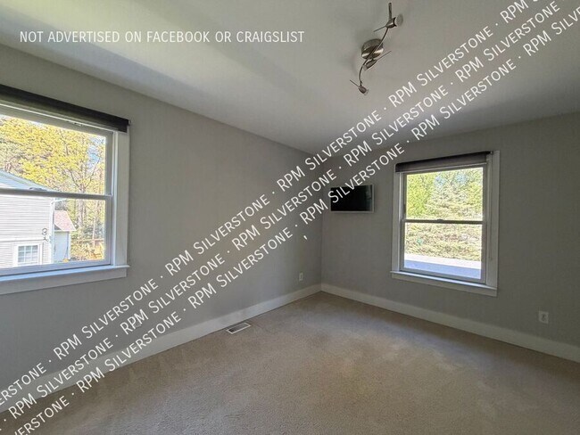 Building Photo - 6206 Pine Needle Dr