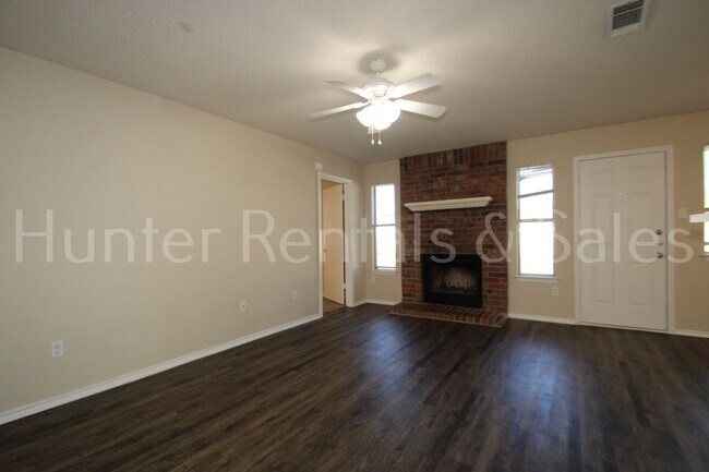 Building Photo - Spacious 4-Bedroom Home in Killeen