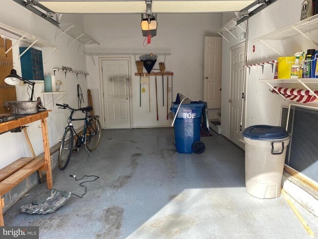 Building Photo - 28498 Sawgrass Ct
