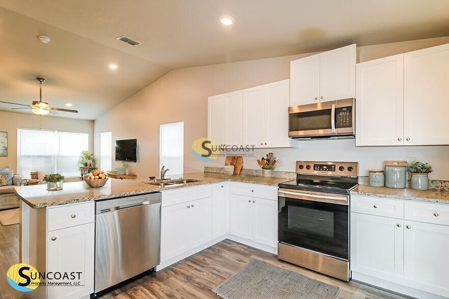 Building Photo - 177 Marion Oaks Pass